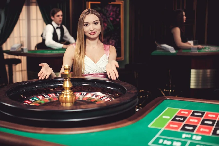 Suasana meja kasino live D73 untuk permainan dealer langsung